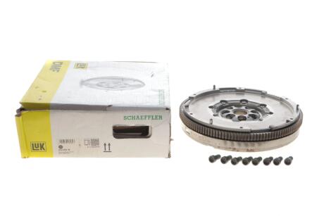 Демпфер зчеплення VW Passat 1.8 TSI 15- 132kw, CJSA, CJSC LuK 415 0725 10