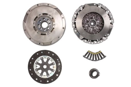 Комплект зчеплення + маховик LuK 600003300