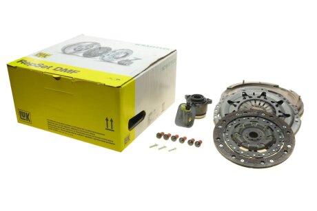 Комплект зчеплення з маховиком LuK 600 0303 00