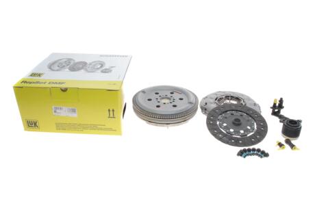 К-кт зчеплення+маховик+підш-к LuK 600039600