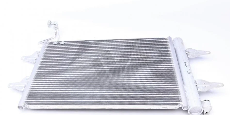 Радіатор кондиціонера MAHLE / KNECHT AC 359 000S (фото 1)