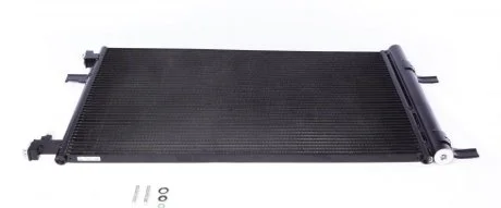 Радіатор кондиціонера MAHLE / KNECHT AC 637 000S