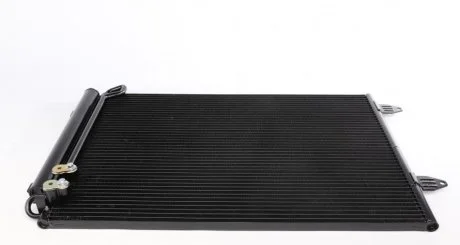 Радиатор кондиционераMAHLE MAHLE / KNECHT AC 666 000S