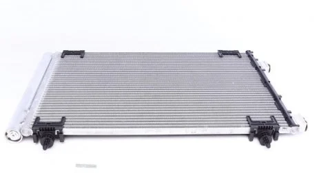 Радиатор кондиционера MAHLE MAHLE / KNECHT AC 668 000S