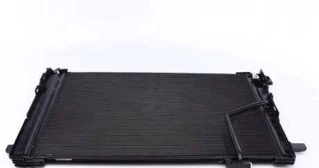 Радиатор кондиционераMAHLE MAHLE / KNECHT AC 786 000S