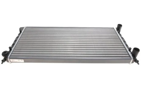 A_Радиатор 322 mm VW Passat MAHLE / KNECHT CR345000S
