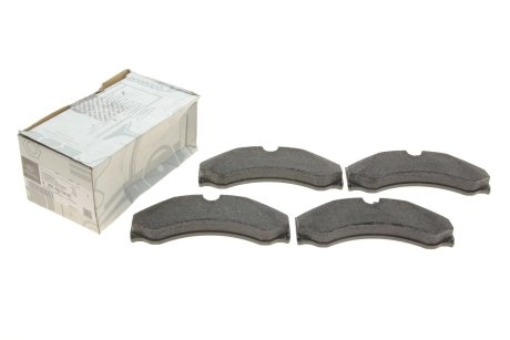 Колодки тормозные MERCEDES MERCEDES-BENZ 9004200400