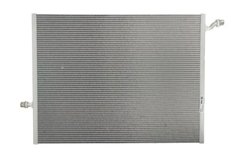 Радиатор охлаждения NISSENS 606497