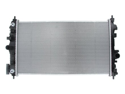 Радіатор охолоджування NISSENS 630717