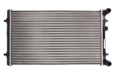 Радіатор двигуна NISSENS 65011