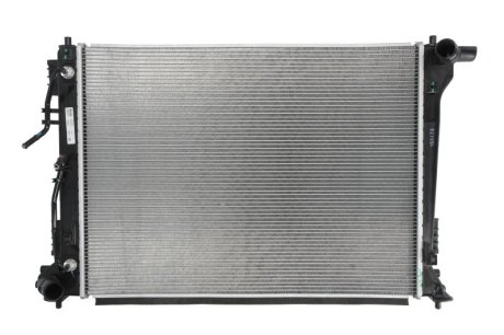 Радиатор охлаждения NISSENS 666233