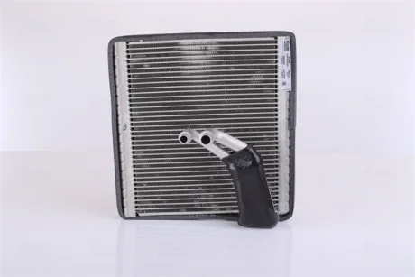 Випарювач кондиціонера NISSENS 92369