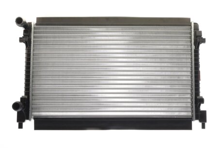 Радиатор охлаждения двигателя NRF 550326