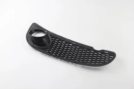 Решітка в бампер CHERY QQ JAGGI ПР.+отв.п/тум. PROFIT 1504 992-P
