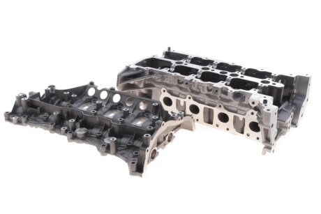 Головка блока цилиндров 2,3dci Master III 2010- RENAULT 110417248R