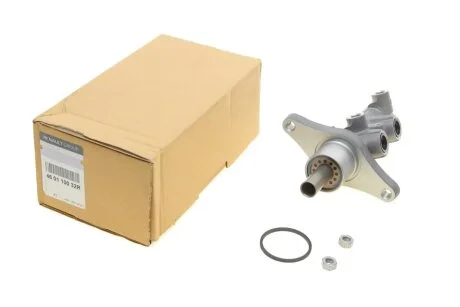 Цилиндр тормозной главный 2,3dci Renault Master III 2010- Renault RENAULT 460110032R