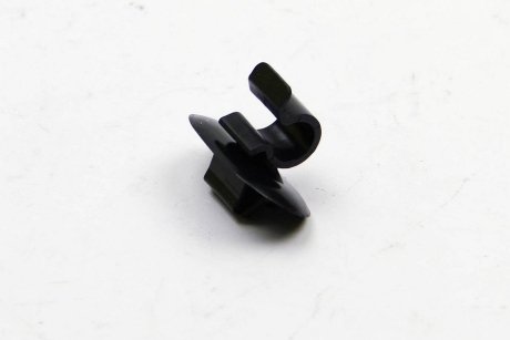 Елемент капота RENAULT 77 03 179 014