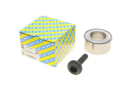 Підшипник маточини (комплект) SNR SNR NTN R157.28