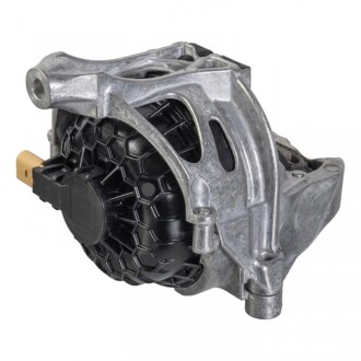 Опора двигателя(подушка) SWAG 33101241