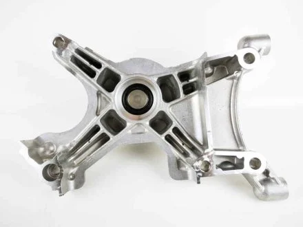 Кронштейн двигуна TOYOTA 1630750012