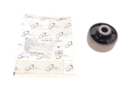 Сайлентблок рычага AUTOMOTIVE TRUCKTEC 07.30.177