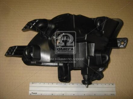 Фара противотуманная левая VW Jetta (15-) TYC 196124019B