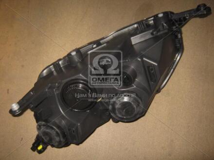 Фара права з моторчиком Skoda Rapid (12-) H7/H15 (20-F131-05-2B) TYC 20F131052B