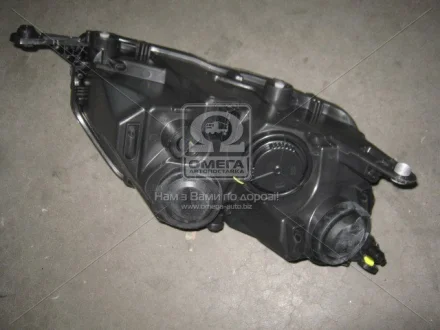 Фара ліва з моторчиком Skoda Rapid (12-) H7/H15 (20-F132-05-2B) TYC 20F132052B