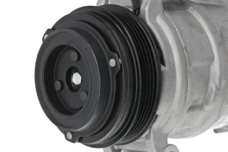 Компресор кондиціонера BMW X5 (E53)/RANGE ROVER III 3.0-4.4 00-12 Valeo 699053