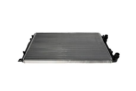 Радиатор системы охлаждения Valeo 732872