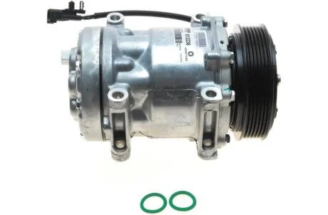 Компрессор кондиционера Valeo 813236