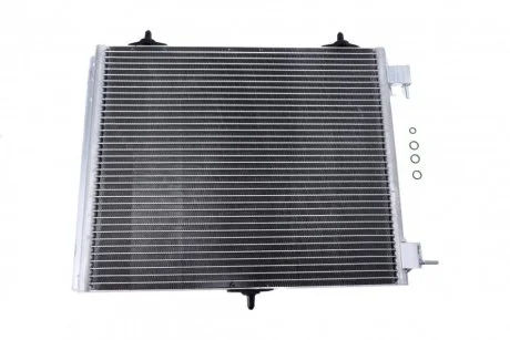 Радиатор кондиционера Valeo 814095
