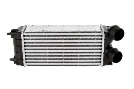 Интеркуллер Valeo 818226
