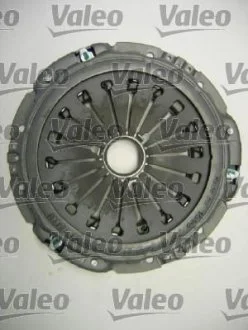 Зчеплення компл. CITROEN/FIAT/PEUGEOT Jumpy/Scudo/Expert "02-06 Valeo 826701