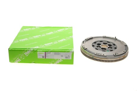 Двомасовий маховик (290мм, без болтів) ALFA ROMEO MITO FIAT BRAVO, BRAVO II, DOBLO, DOBLO CARGO, GRANDE PUNTO, IDEA, LINEA, PUNTO EVO LANCIA DELTA III, MUSA OPEL COMBO TOUR 1.6D 09.07- Valeo 836037