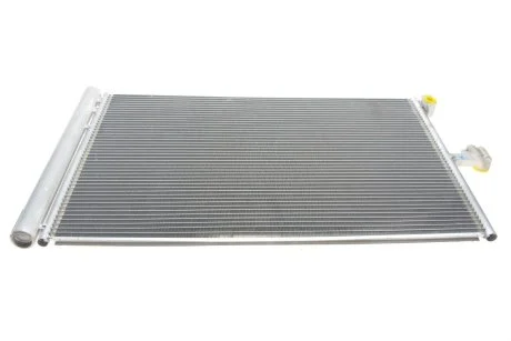 Радиатор кондиционера VAN WEZEL Van Wezel 30015702