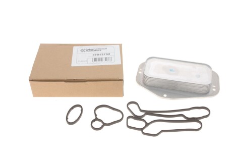 Радиатор масляный Van Wezel 37013702