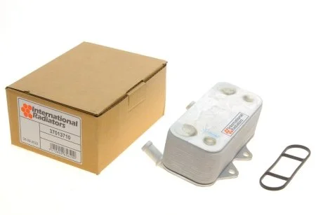 Радиатор масляный VAN WEZEL Van Wezel 37013710