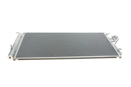 Радіатор кондиціонера Van Wezel 82005279