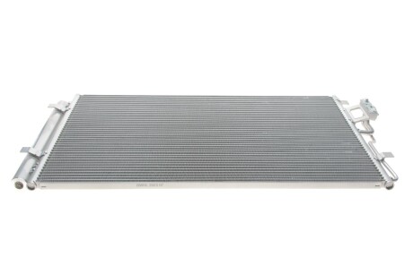 Радиатор кондиционера Van Wezel 82005311