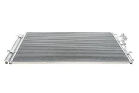 Радіатор кондиціонера Van Wezel 82005311