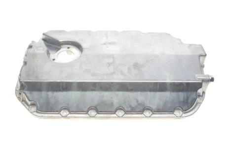 Поддон масляный с отверстием VW Passat (98-05)/Audi A4 (97-06),A6 (97-05) vika Vika 11030977601
