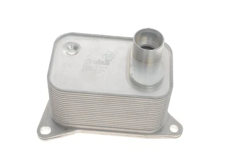 Радиатор масла VW Jetta (11-18),Passat (13-16),Tiguan (18-)/Audi Q5 (17-) VIKA Vika 11171700201