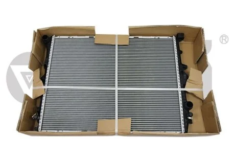 Радиатор VW Touareg (03-10) / Audi Q7 (10-15) VIKA Vika 11211825601