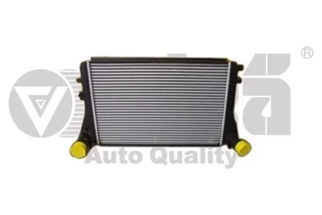 Радиатор интеркуллера Skoda Octavia (09-,14-),Yeti (10-)/VW Caddy (11-),Golf (09-),Jetta (06-),Passat (13-) VIKA Vika 11451021301