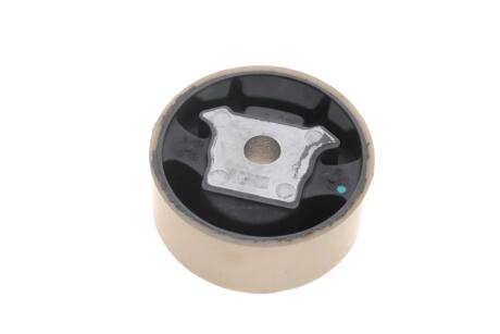 Сайлентблок передней балки нижний VW Passat (06-11) Vika 41991433301